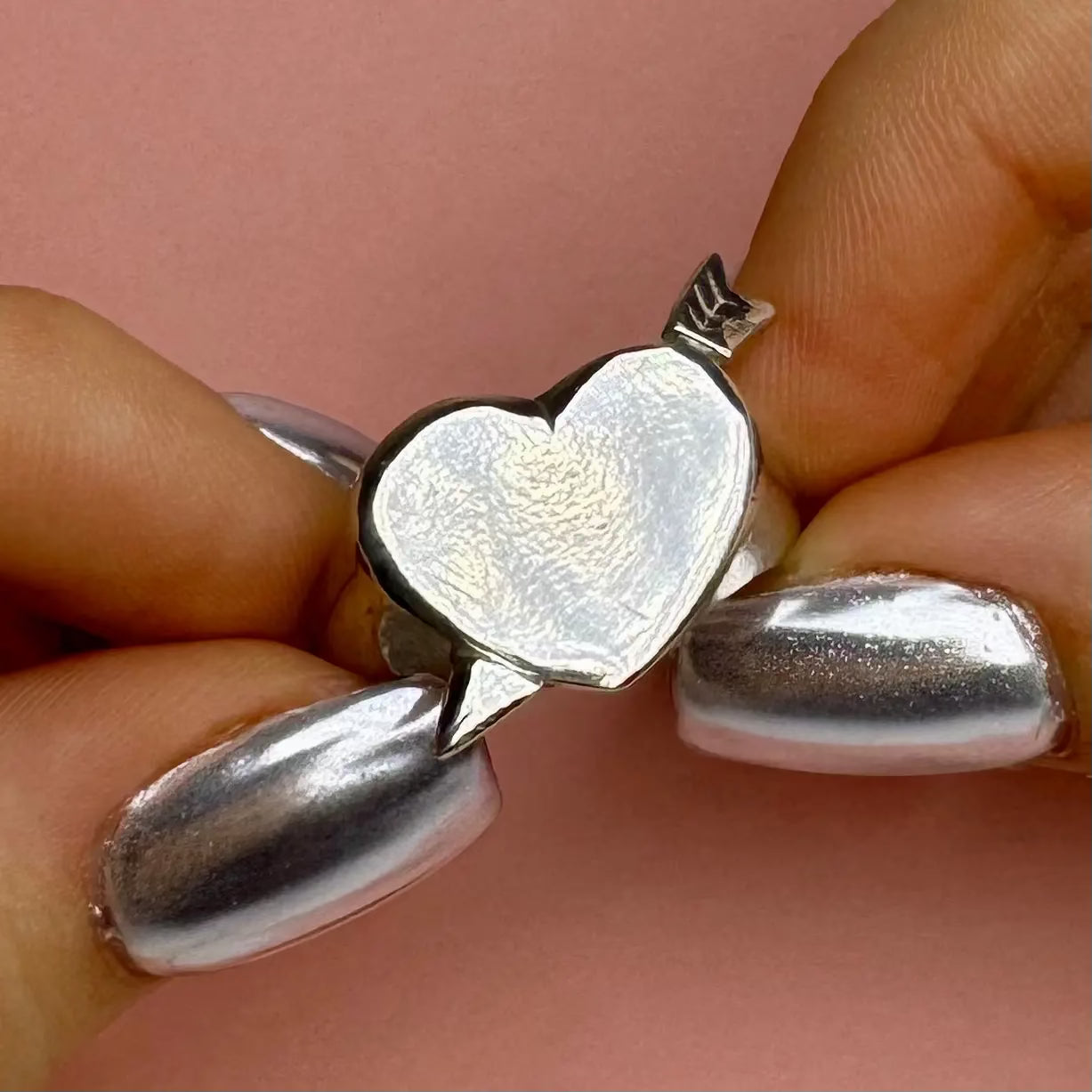 Hjärtklackring med Pil (Black Friday)